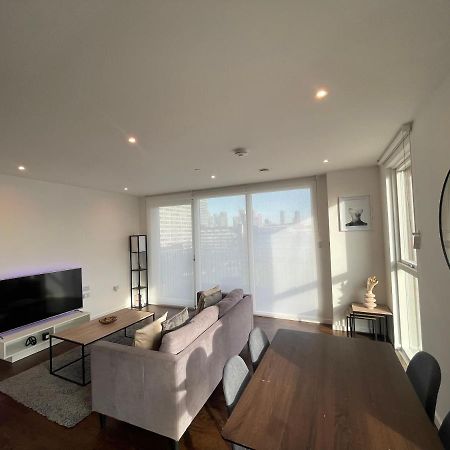 Immaculate 2Bed Apartment In London- City Views Kültér fotó